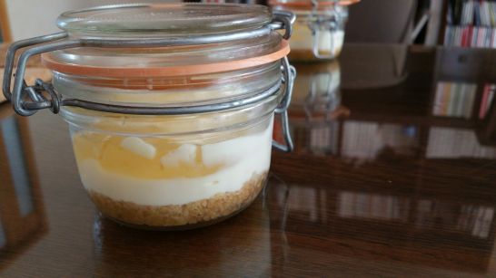 No-bake cheesecake in a jar